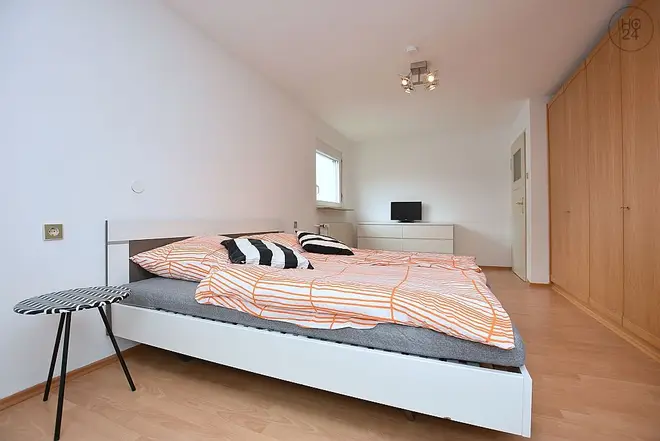 5 Zimmer Haus mit 110 m² in Stuttgart – Bild 1