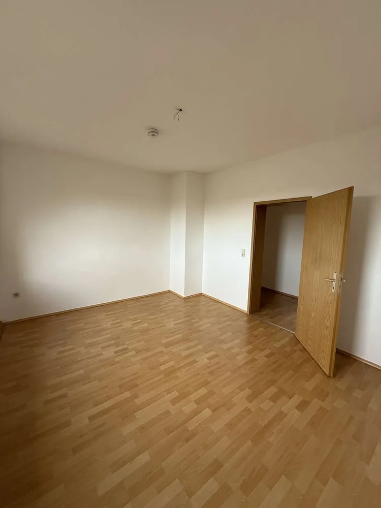 3 Zimmer Wohnung mit 72 m² in Plauen – Bild 2