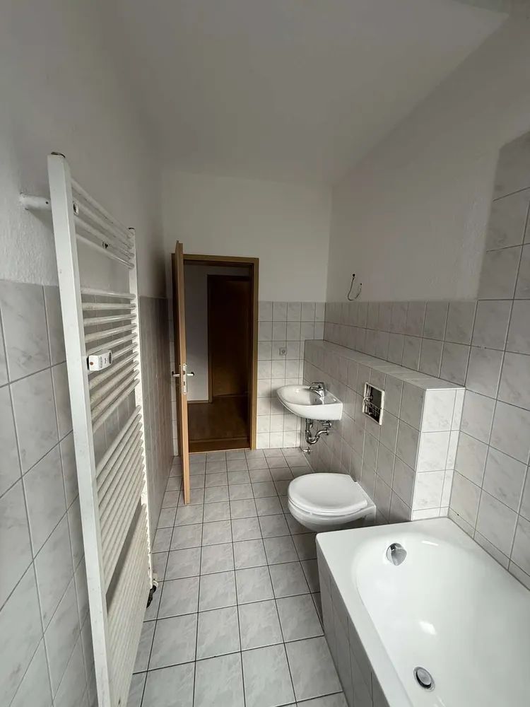 3 Zimmer Wohnung mit 72 m² in Plauen – Bild 12