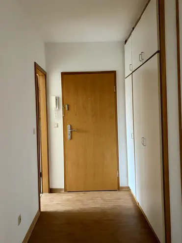 2 Zimmer Wohnung mit 60 m² in Lübeck – Bild 3