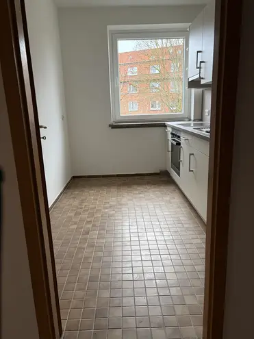 2 Zimmer Wohnung mit 60 m² in Lübeck – Bild 8