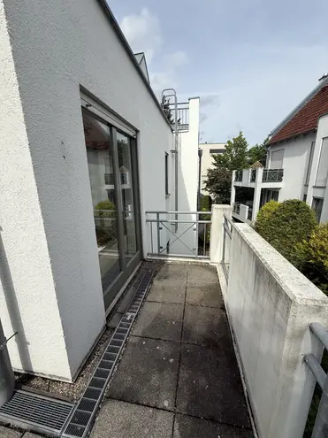 2 Zimmer Wohnung mit 67 m² in Wiesbaden – Bild 3
