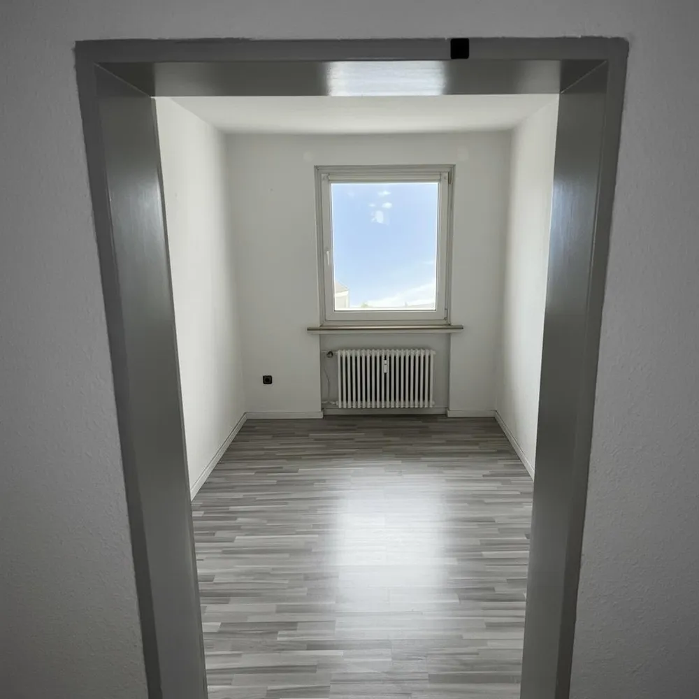 3 Zimmer Wohnung mit 82 m² in Detmold – Bild 2