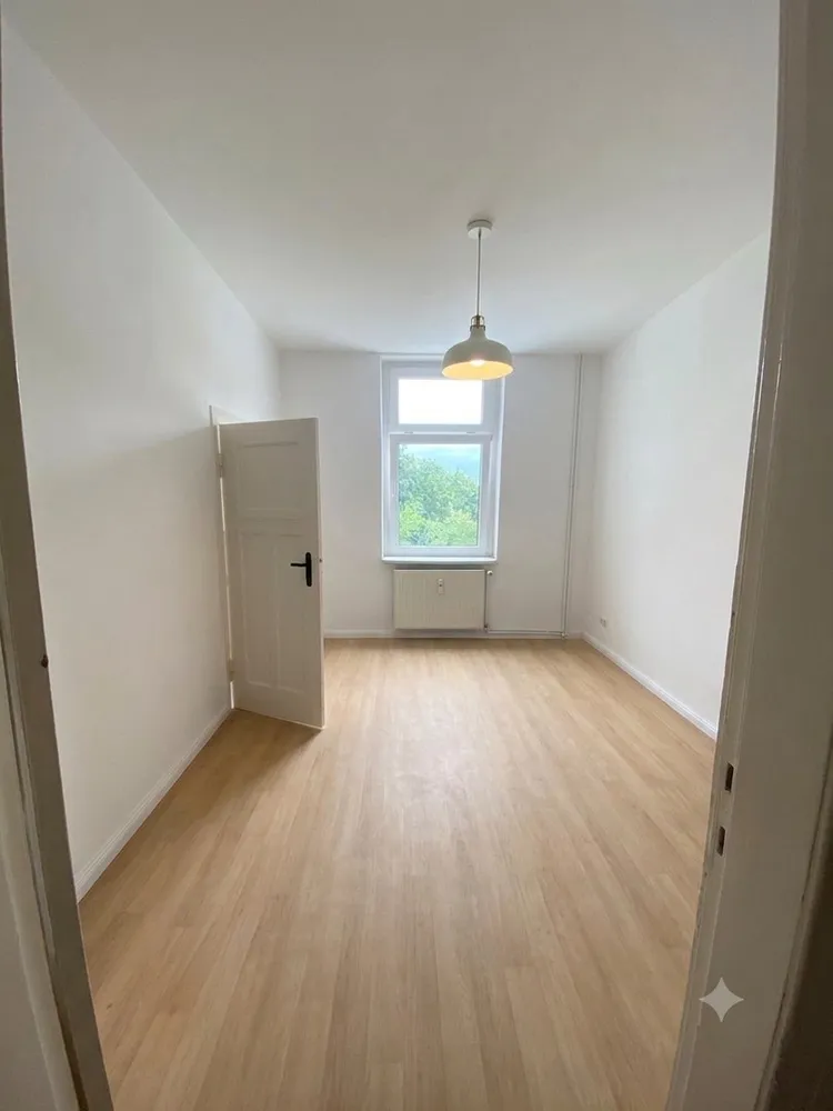 5 Zimmer Wohnung mit 110 m² in Brandenburg an der Havel – Bild 3