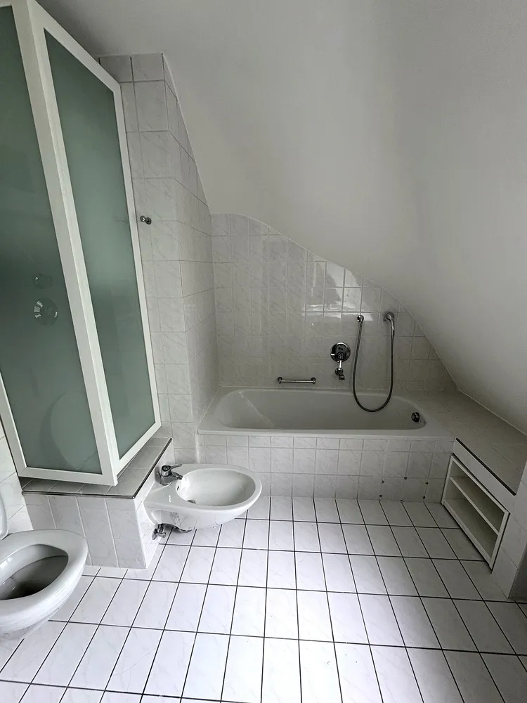 2 Zimmer Wohnung mit 88 m² in Wiesbaden – Bild 5
