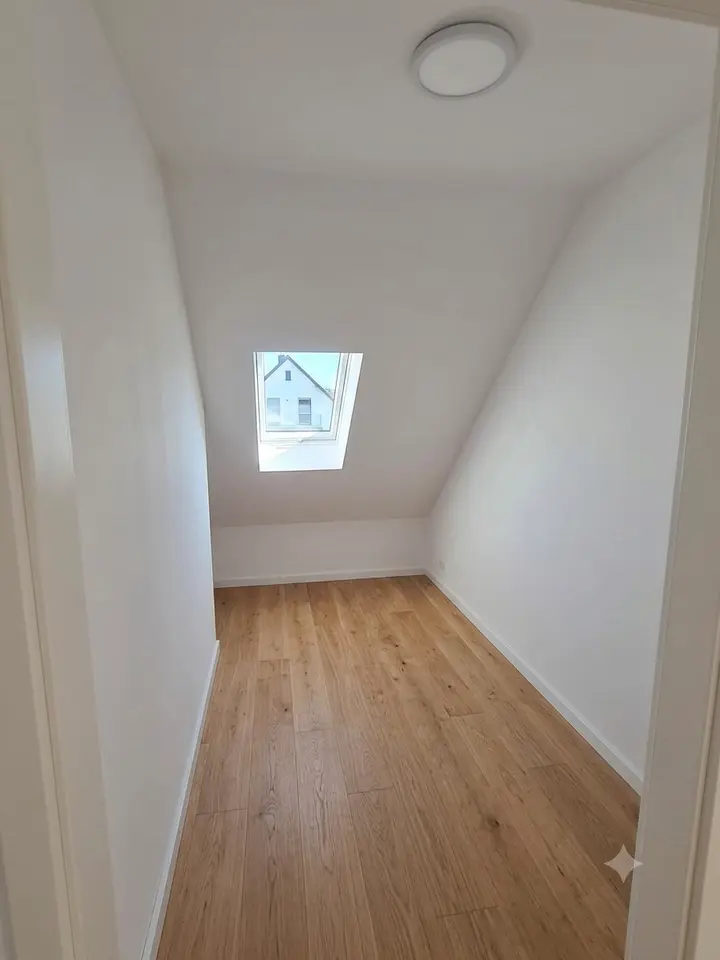 4 Zimmer Wohnung mit 97 m² in Detmold – Bild 3
