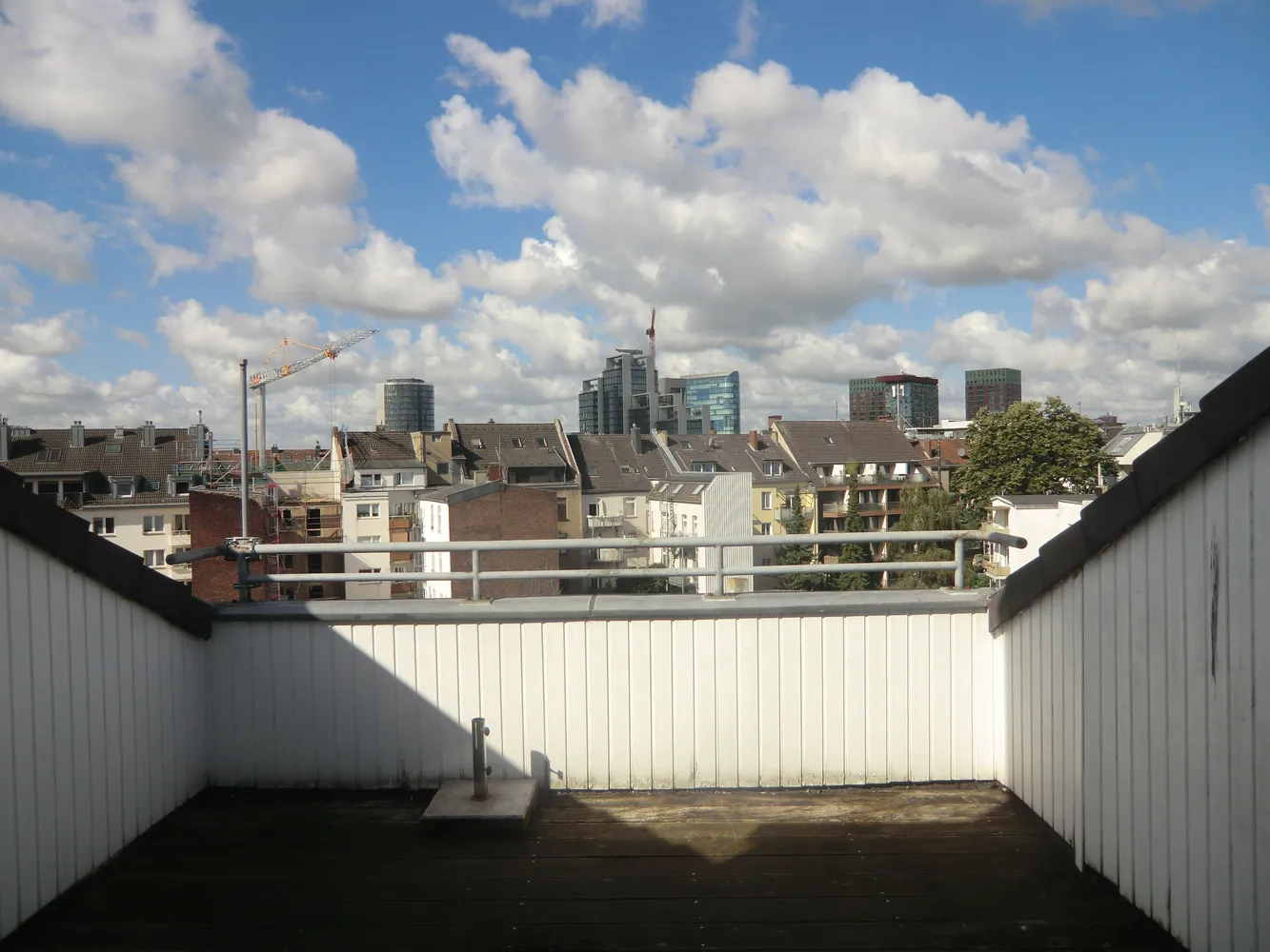 2 Zimmer Wohnung mit 97 m² in Düsseldorf – Bild 1