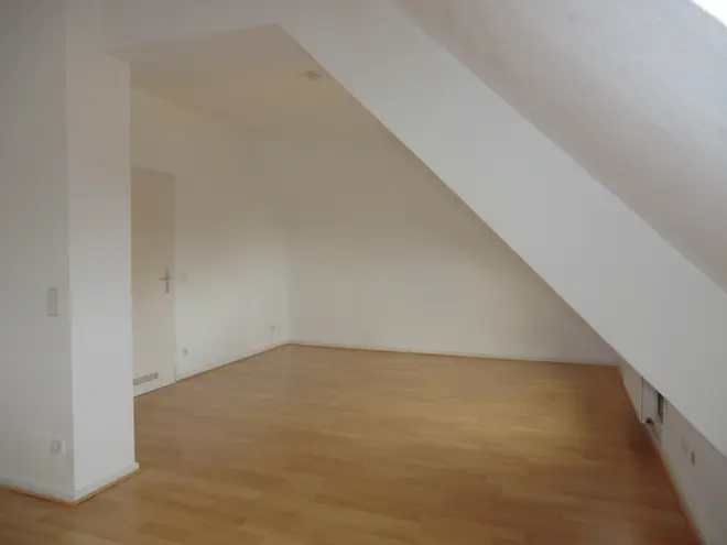 2 Zimmer Wohnung mit 97 m² in Düsseldorf – Bild 12