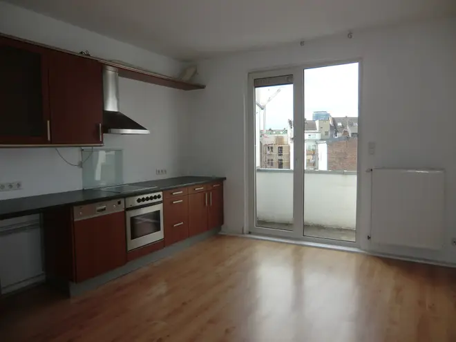 2 Zimmer Wohnung mit 97 m² in Düsseldorf – Bild 3