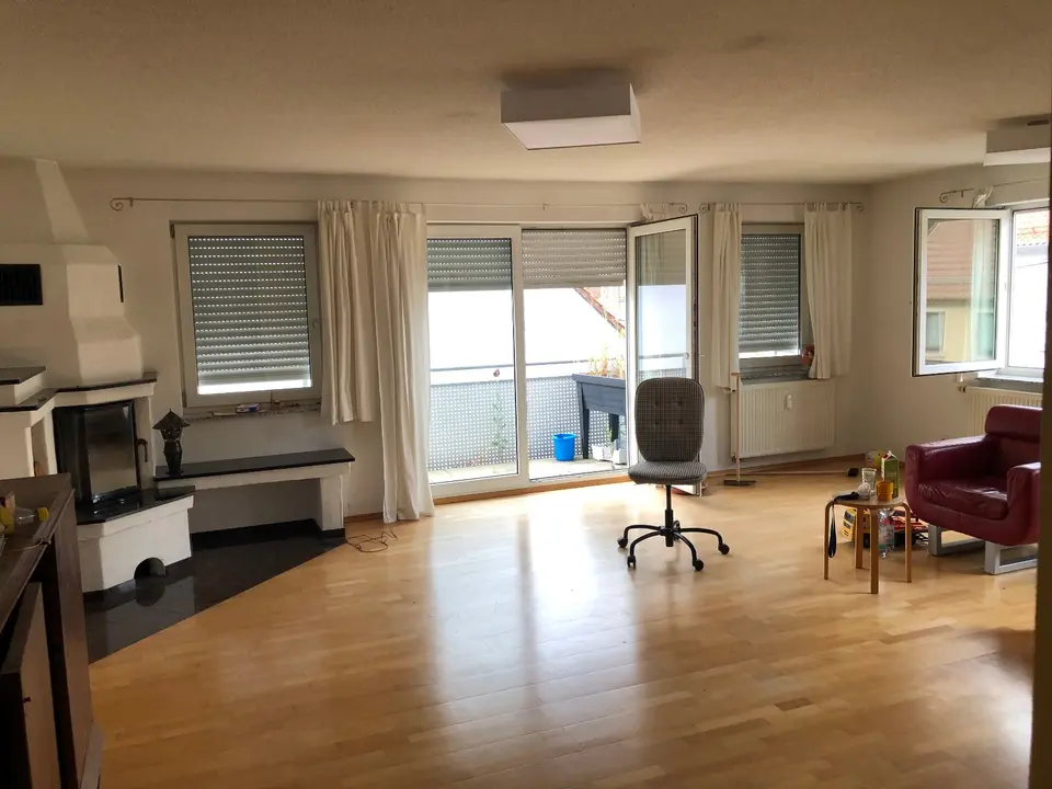 7 Zimmer Wohnung mit 170 m² in Reutlingen – Bild 2