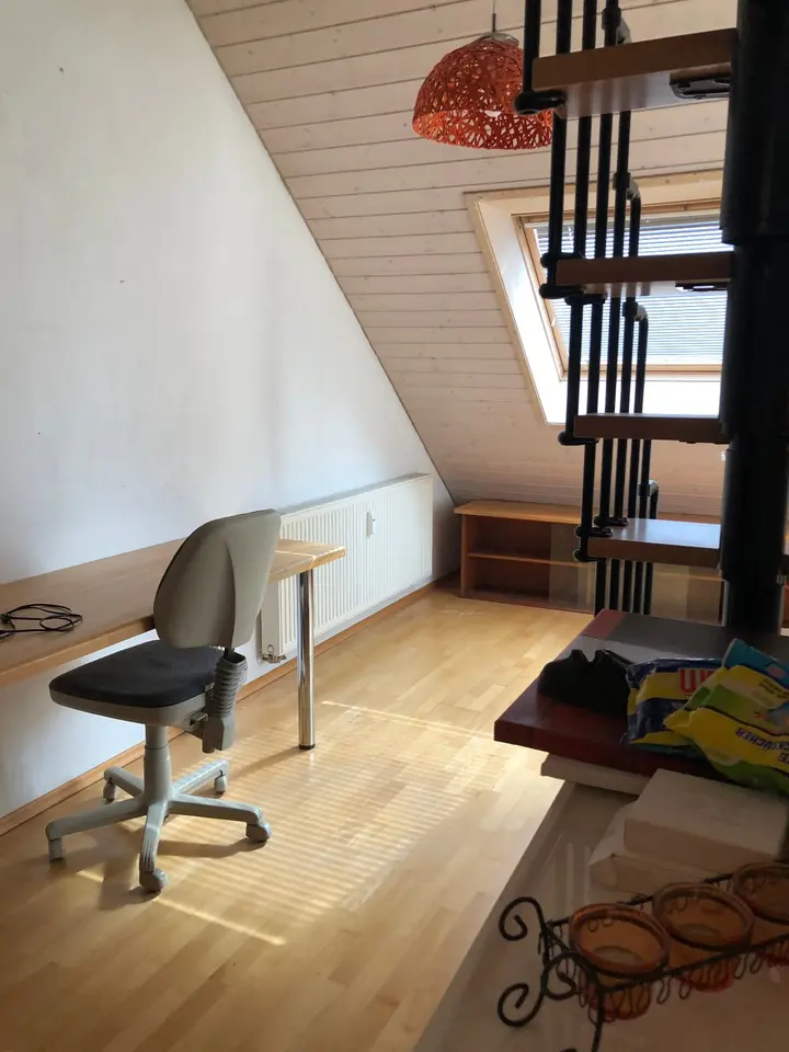 7 Zimmer Wohnung mit 170 m² in Reutlingen – Bild 8