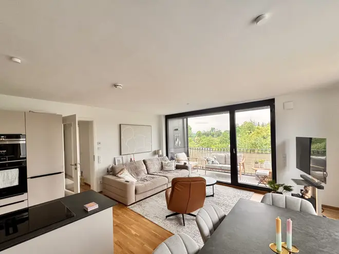 3 Zimmer Wohnung mit 92 m² in Dresden – Bild 2