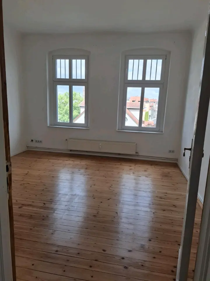 6 Zimmer Wohnung mit 151 m² in Eberswalde – Bild 2
