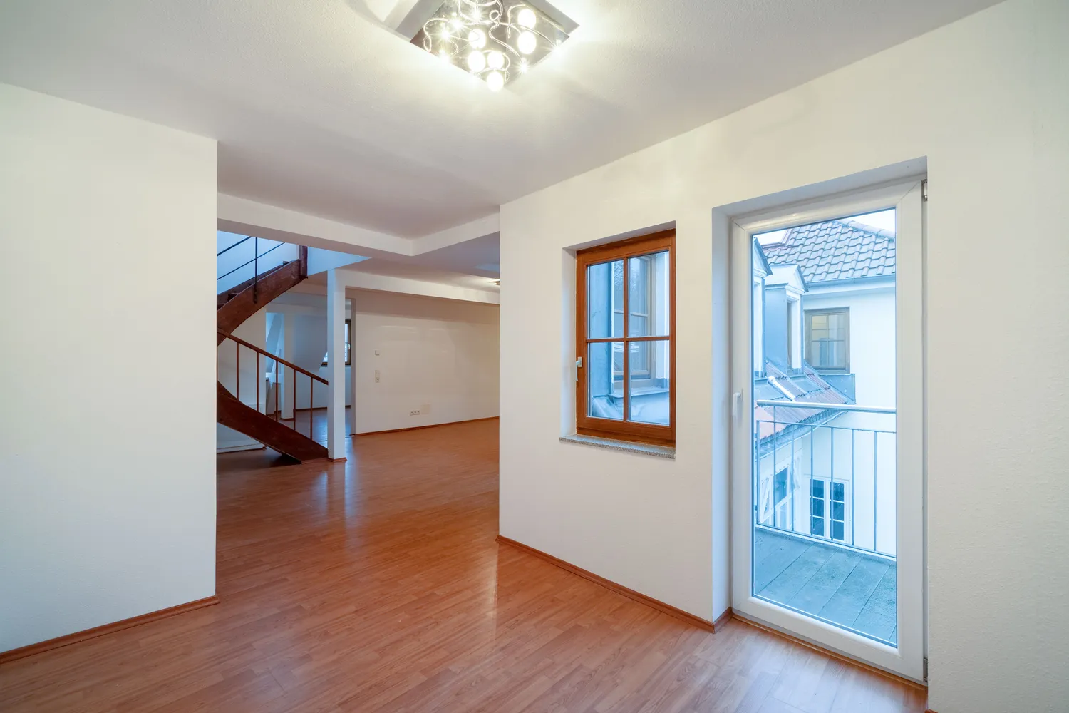 5 Zimmer Wohnung mit 135 m² in Baden-Baden – Bild 2