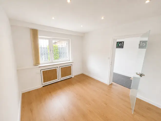 4 Zimmer Haus mit 150 m² in Köln – Bild 2