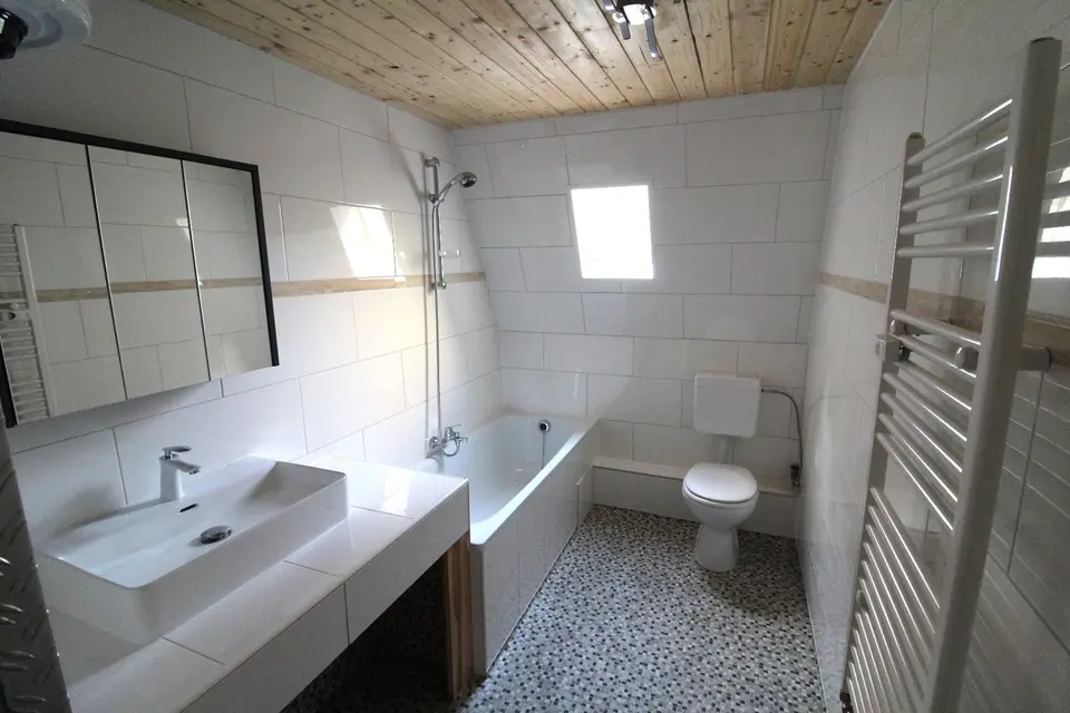 2 Zimmer Wohnung mit 65 m² in Plauen – Bild 4