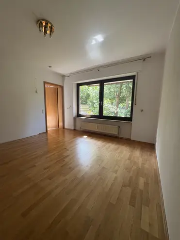 2 Zimmer Wohnung mit 85 m² in Düsseldorf – Bild 3