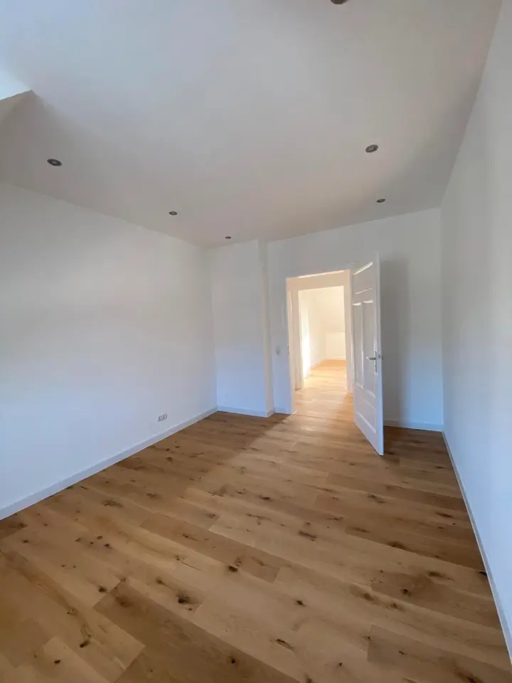 4 Zimmer Wohnung mit 96 m² in Koblenz – Bild 2