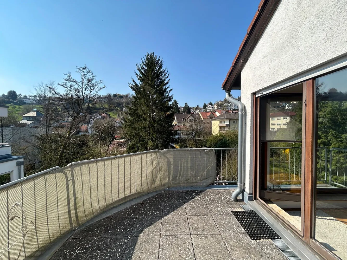 4 Zimmer Wohnung mit 110 m² in Heidelberg – Bild 2