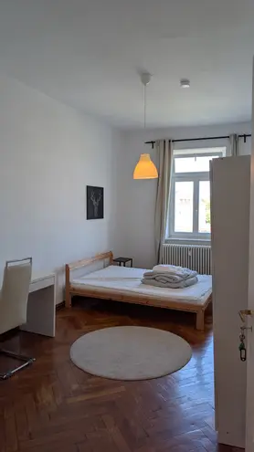 5 Zimmer Wohnung mit 117 m² in München – Bild 4