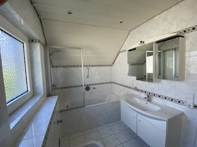 3 Zimmer Wohnung mit 110 m² in Solingen – Bild 6