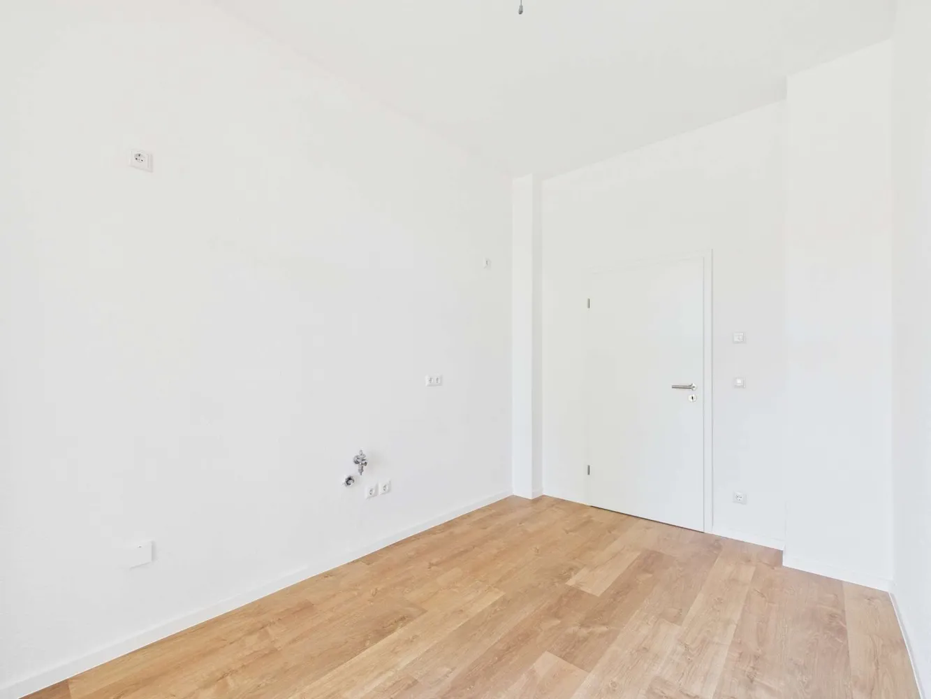 4 Zimmer Wohnung mit 100 m² in Plauen – Bild 8