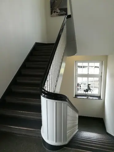 7 Zimmer Wohnung mit 220 m² in Kiel – Bild 4