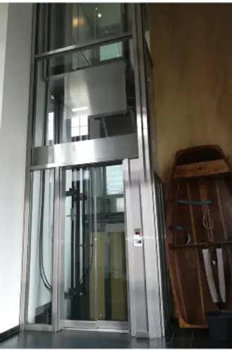 7 Zimmer Wohnung mit 220 m² in Kiel – Bild 8