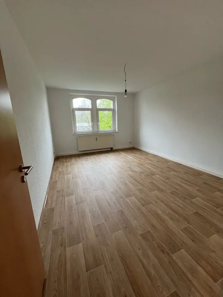 5 Zimmer Wohnung mit 100 m² in Chemnitz – Bild 1