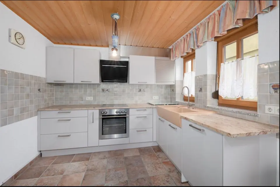 9 Zimmer Haus mit 145 m² in Pforzheim – Bild 1