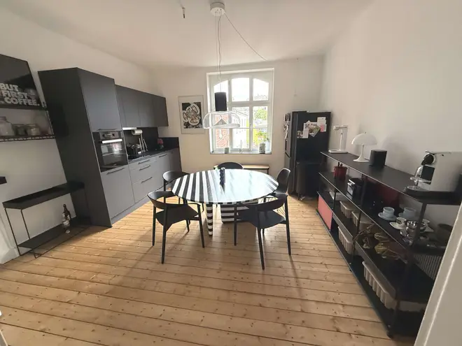4 Zimmer Wohnung mit 122 m² in Aachen – Bild 3