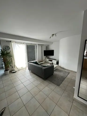 2 Zimmer Wohnung mit 64 m² in Krefeld – Bild 1