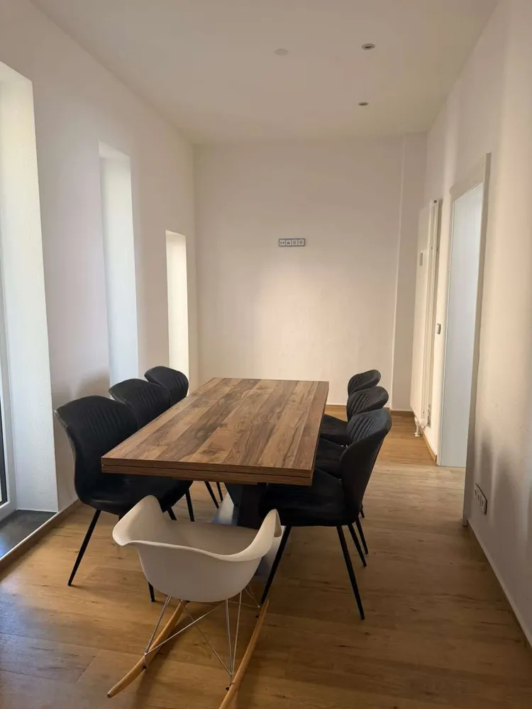 4 Zimmer Wohnung mit 150 m² in Hameln – Bild 1