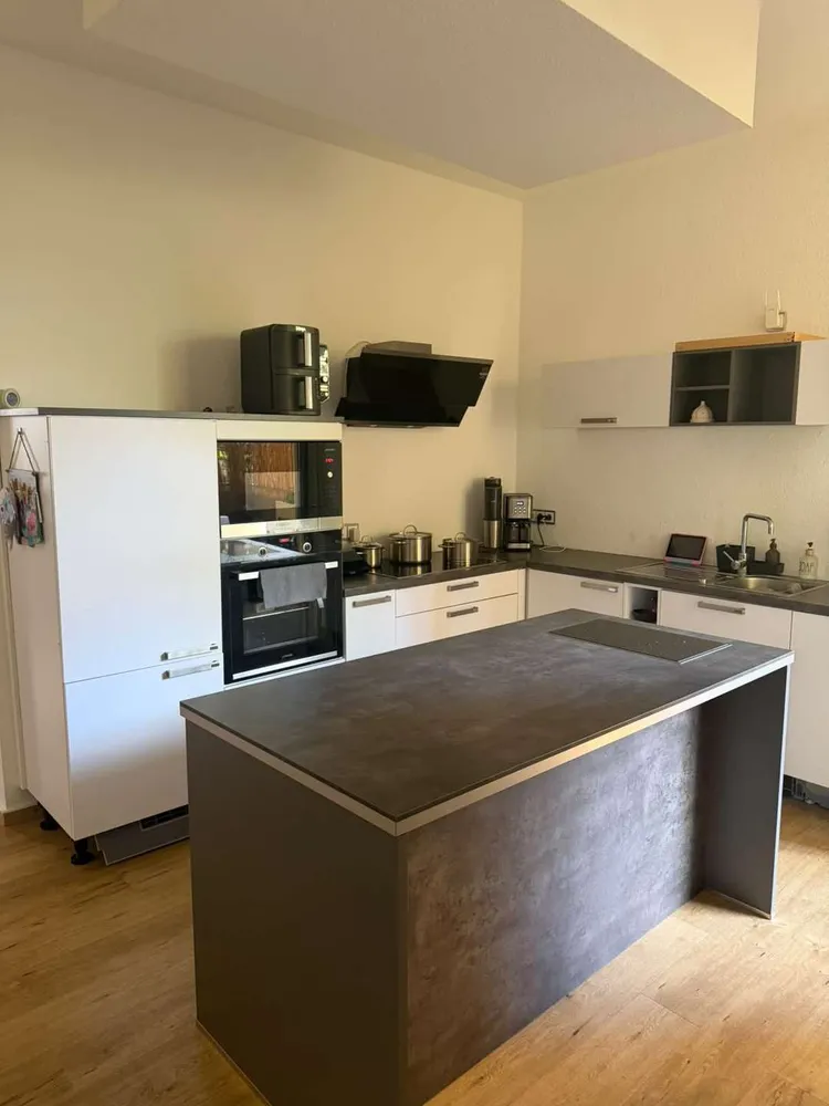 4 Zimmer Wohnung mit 150 m² in Hameln – Bild 2