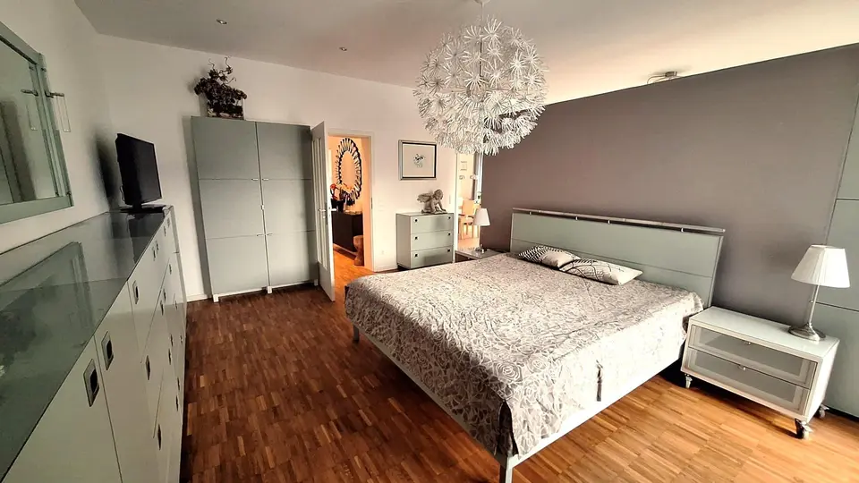 WG-Zimmer mit 116 m² in Rosenheim – Bild 2