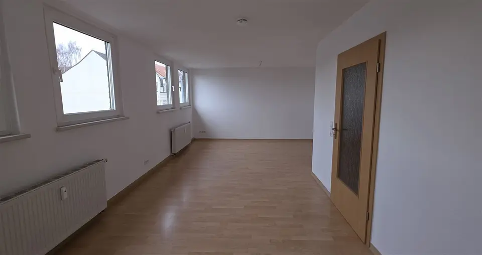 2 Zimmer Wohnung mit 65 m² in Plauen – Bild 2