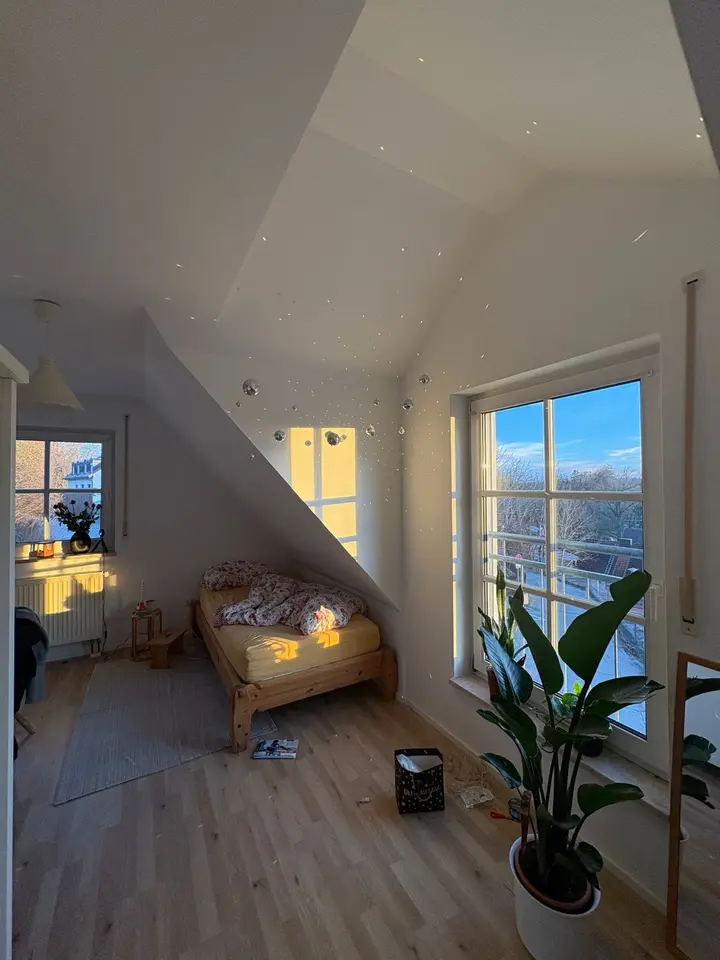 12 Zimmer Wohnung mit 125 m² in Freising – Bild 1