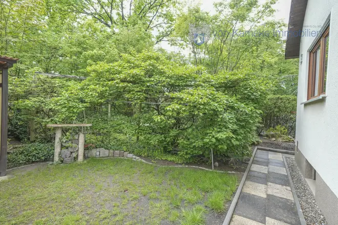 6 Zimmer Haus mit 213 m² in Erlangen – Bild 3