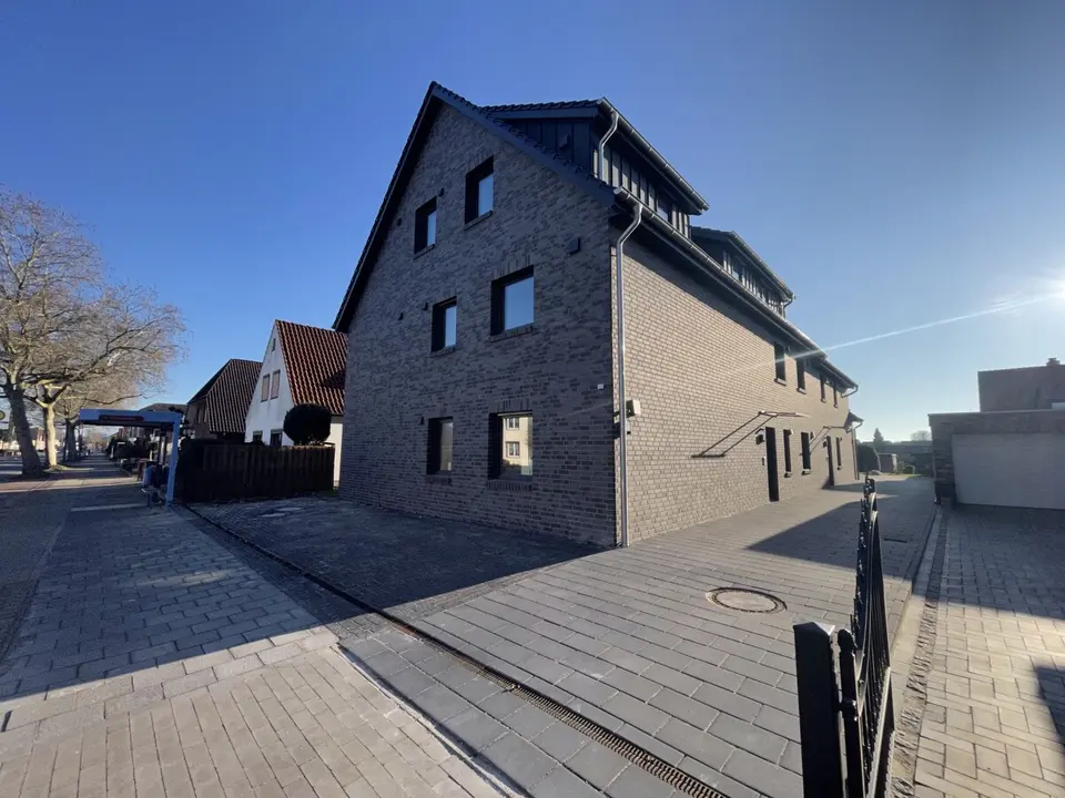 3 Zimmer Wohnung mit 103 m² in Delmenhorst – Bild 2