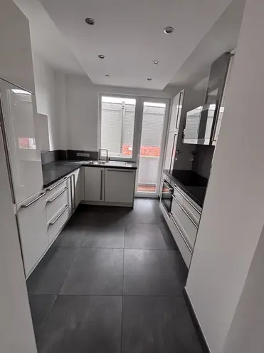4 Zimmer Wohnung mit 120 m² in Stuttgart – Bild 3