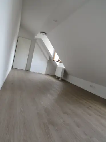 3 Zimmer Wohnung mit 84 m² in Wiesbaden – Bild 5