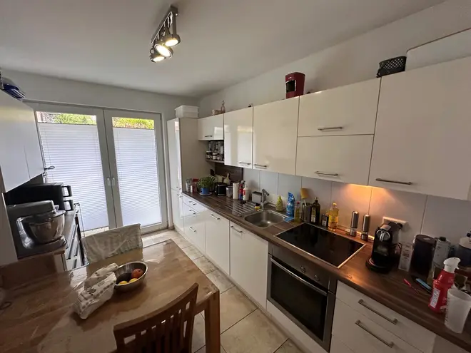 2 Zimmer Wohnung mit 70 m² in Neuss – Bild 2