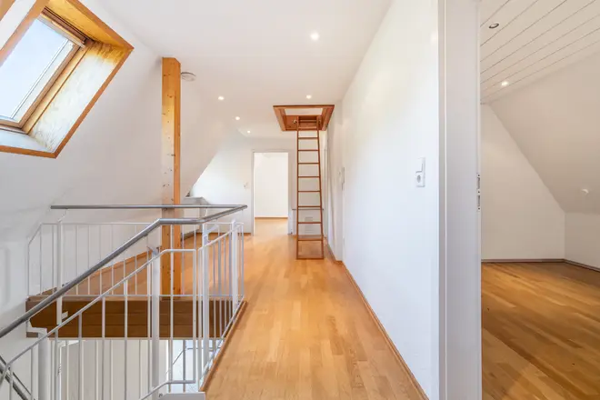 8 Zimmer Haus mit 194 m² in Esslingen am Neckar – Bild 8
