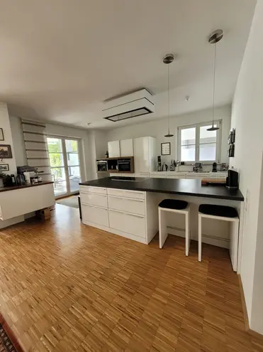 3 Zimmer Wohnung mit 131 m² in Augsburg – Bild 2