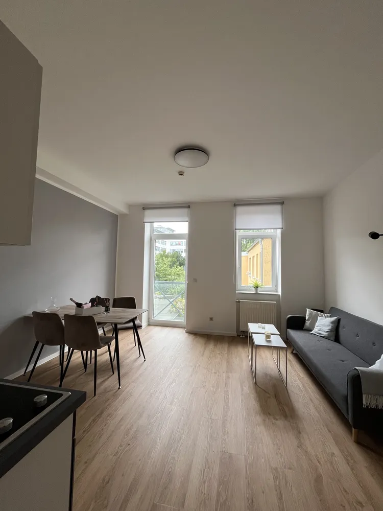 2 Zimmer Wohnung mit 38 m² in Rostock – Bild 1