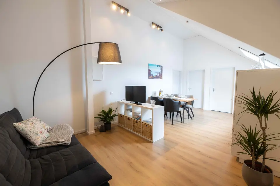 WG-Zimmer mit 65 m² in Friedrichshafen – Bild 1