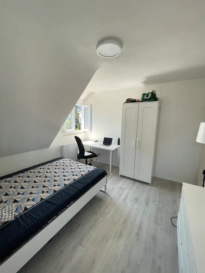 WG-Zimmer mit 35 m² in Stuttgart – Bild 4