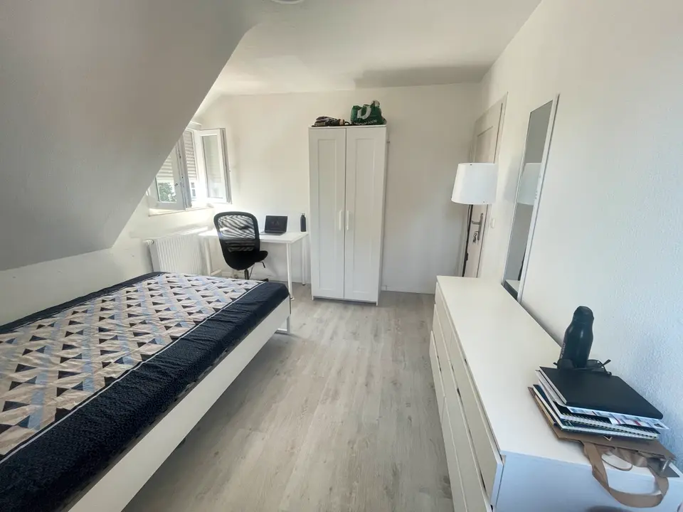 WG-Zimmer mit 35 m² in Stuttgart – Bild 8