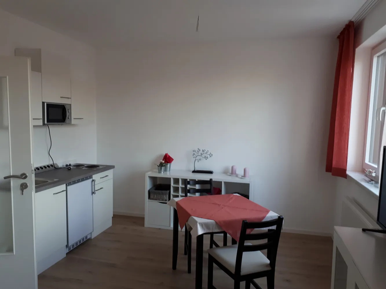 1 Zimmer Wohnung mit 27 m² in Dessau-Roßlau – Bild 2