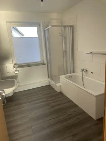 3 Zimmer Wohnung mit 90 m² in Mülheim an der Ruhr – Bild 2
